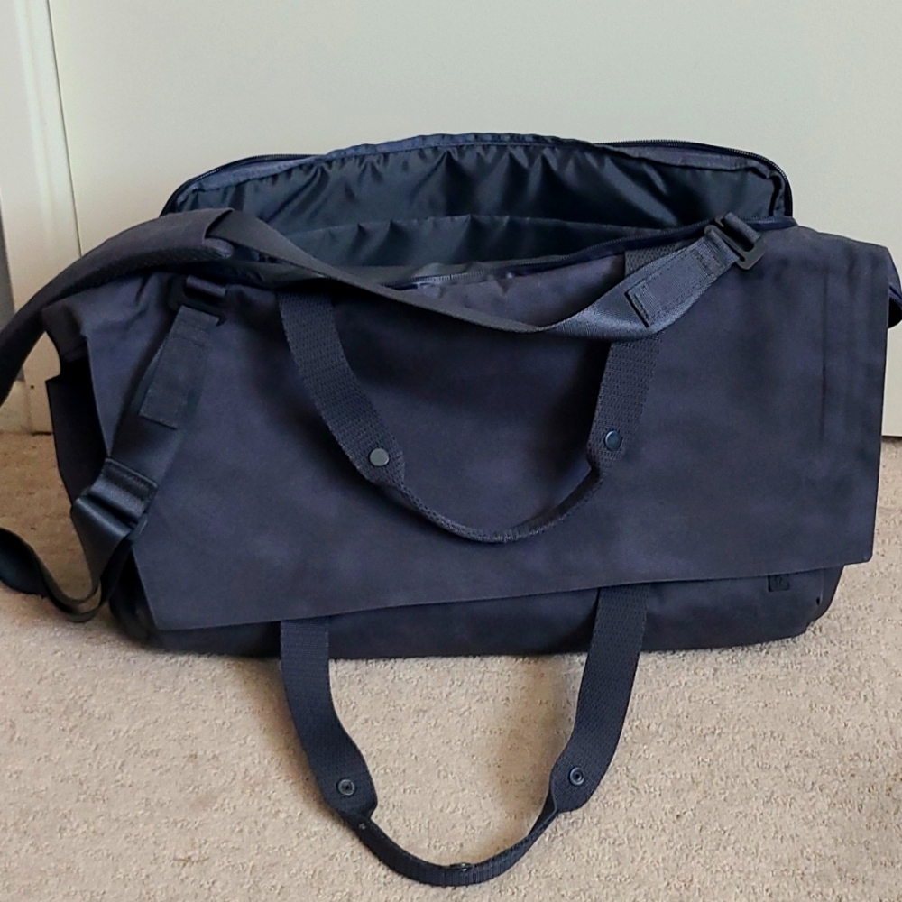 Lululemon Large Laptop Bag